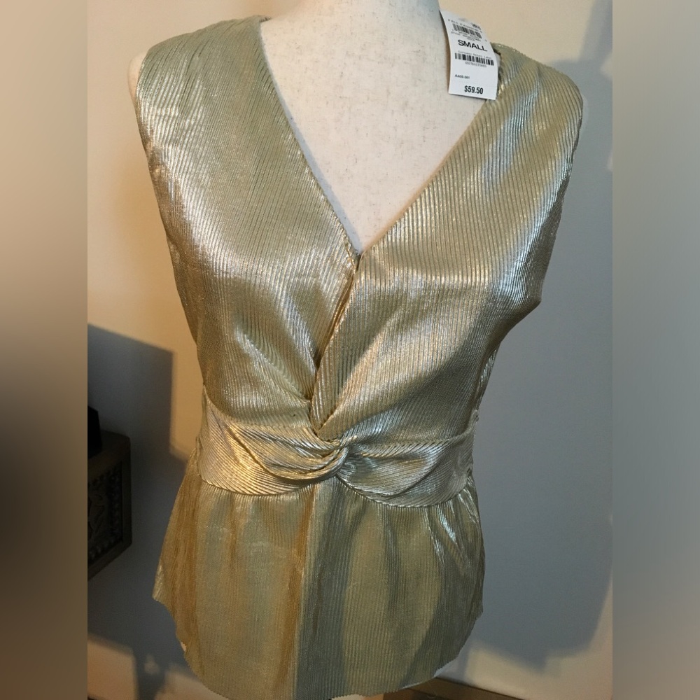 International Concepts Elegant Gold Sleeveless Twist Top